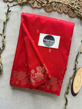 Indupriyaa Red Handloom Soft Silk Saree With Rich Pallu